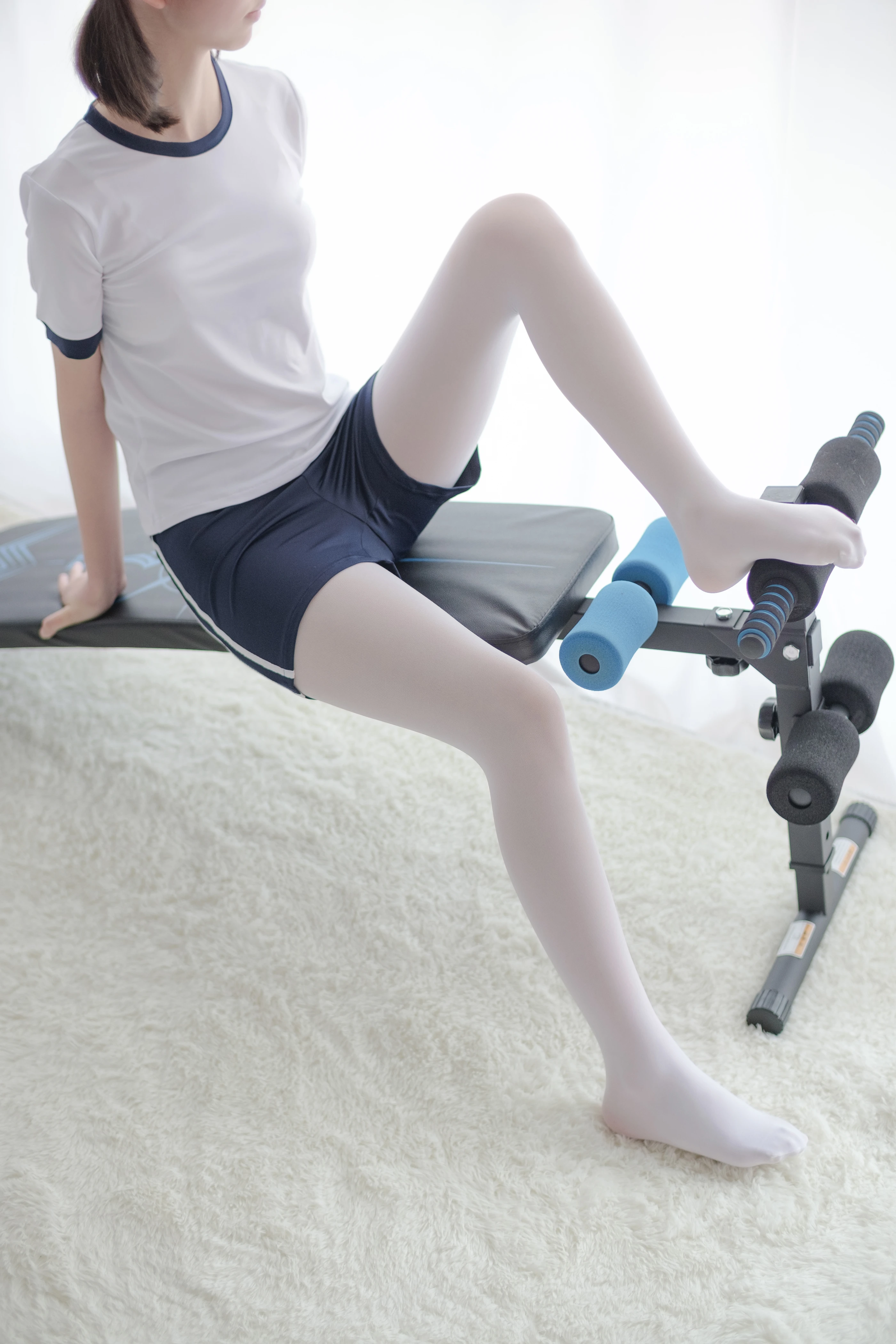 森萝财团 [R15-013] 白丝运动少女 [85P]插图2